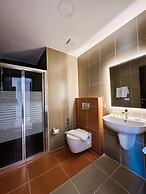 Celino Hotel
