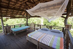Hilltop Cabanas