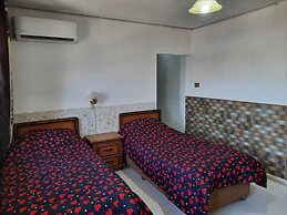 Al-Khalili Apartment