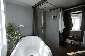 La Maison Aux Bonsaïs