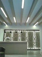 Varouxakis Hotel