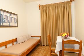 Varouxakis Hotel