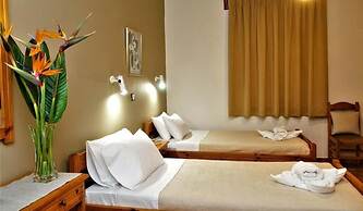 Varouxakis Hotel