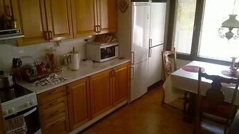 Spacious 4 Room Apartment & Sauna