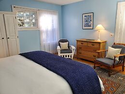 Harbourside Inn