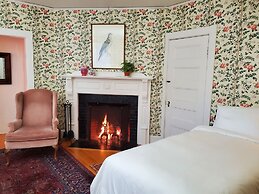 Harbourside Inn