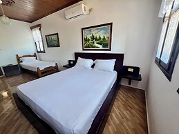 Denis Guest House