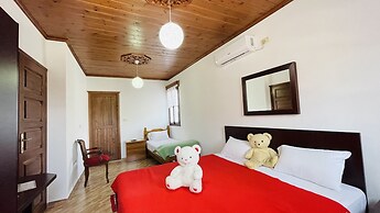 Denis Guest House
