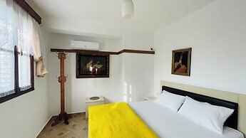 Denis Guest House
