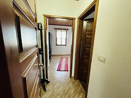 Denis Guest House