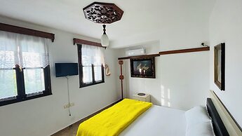 Denis Guest House