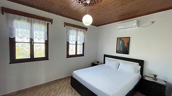 Denis Guest House