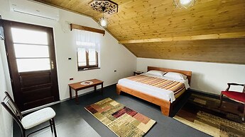 Denis Guest House