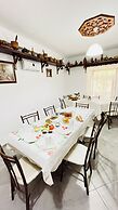 Denis Guest House