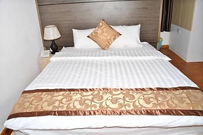 Phi Long Hotel