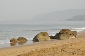 Madhu Beach Huts