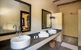 Blue Moon Resort