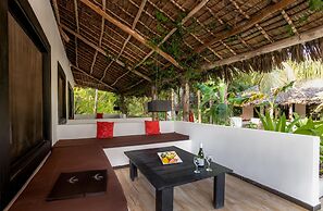 Blue Moon Resort