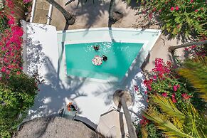Blue Moon Resort