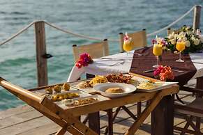 Blue Moon Resort