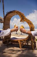 Blue Moon Resort