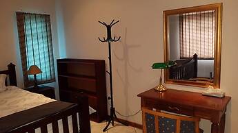 Green House BnB - 'Swiss German'