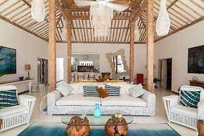 De'Coco Villa