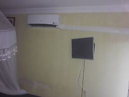Unik Hotel Limited