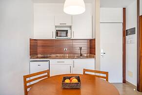 Apartamentos Cabau Altair