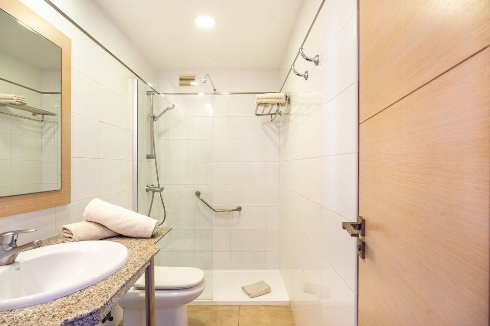 Cala Nova Apartamentos