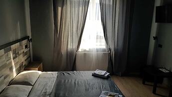 Diana Hotel