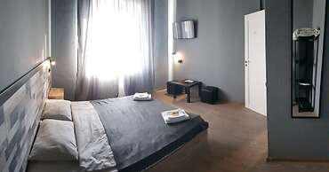 Diana Hotel