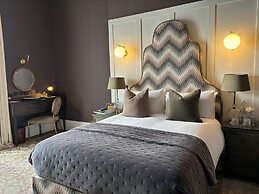 Manor House Lindley