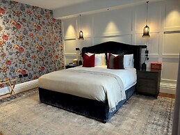 Manor House Lindley
