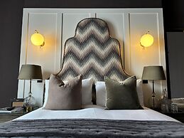 Manor House Lindley