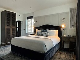 Manor House Lindley