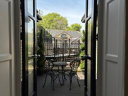 Manor House Lindley