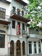 Hotel Varusha