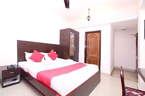 OYO 9305 Hotel Dwarika Inn