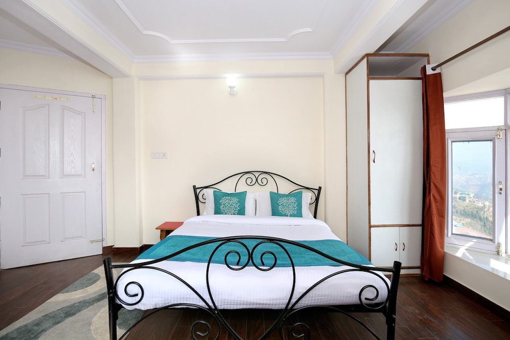OYO Home 9897 Elegant 3BHK
