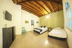 Portón de Occidente by Bernalo Hotels