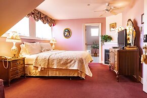 Amethyst Inn at Regents Park