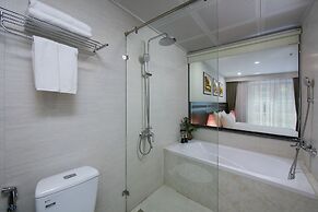 Azure Sapa Hotel