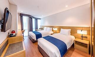 Hotel Sirius