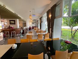 Zhida Craft Service Guest House