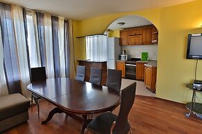 Lakshmi Apartments Dinamo 3