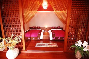 March Three Inn