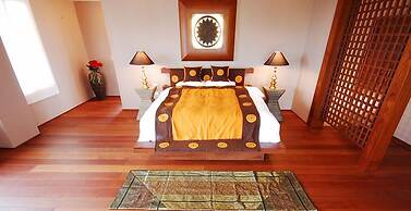 March Three Inn