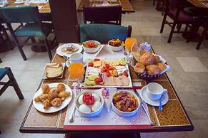 Salma Hotel