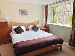 The Crown Hotel